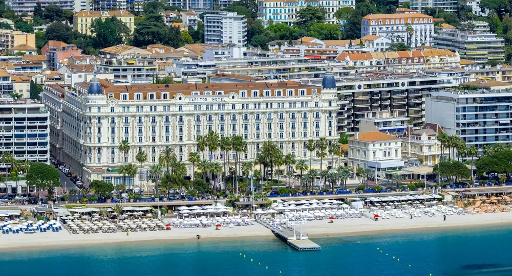 Carlton Hotel on La Croisette with executive chauffeur services in Cannes